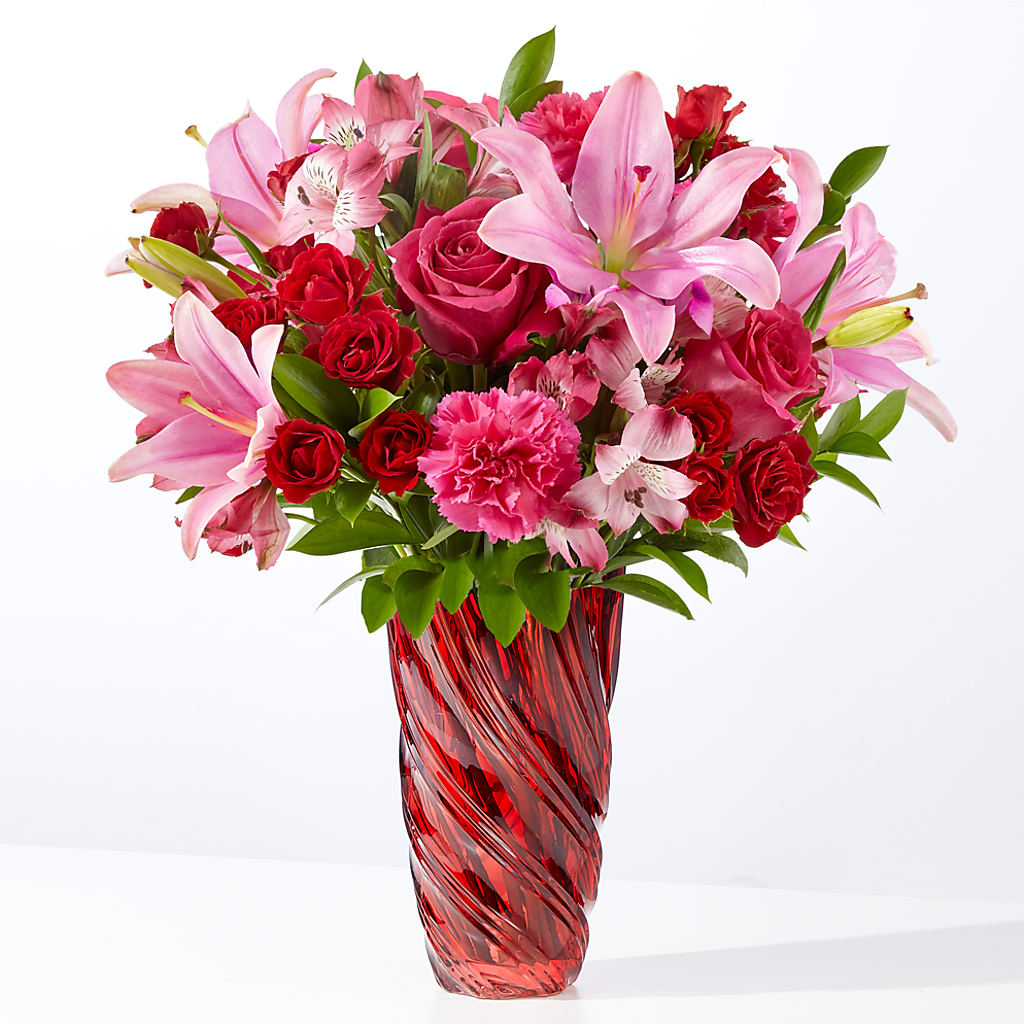 In Love Bouquet with Luxe Swirl Vase – South-east Flowers, Los Angeles CA