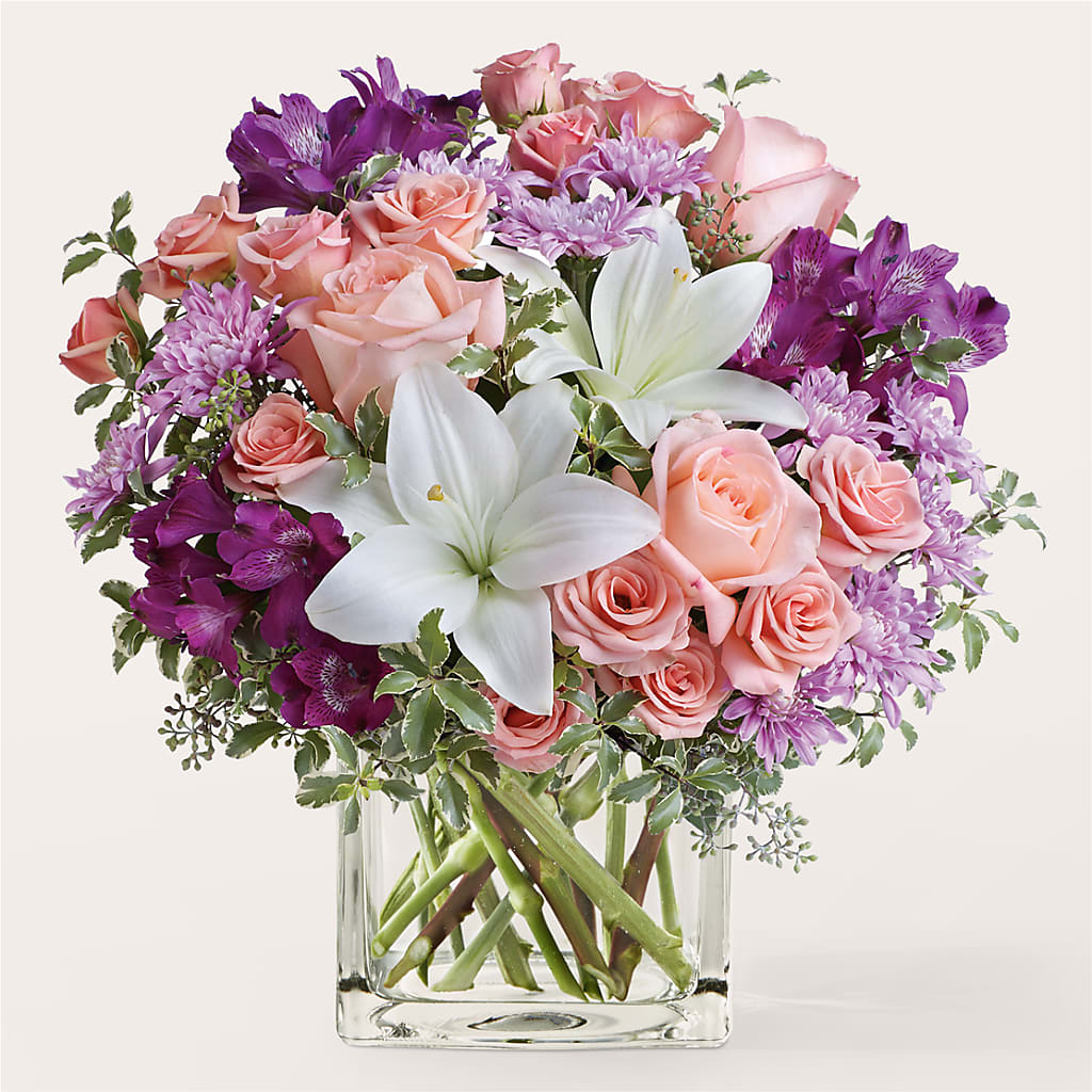 Mani Pedi Bouquet – South-east Flowers, Los Angeles CA