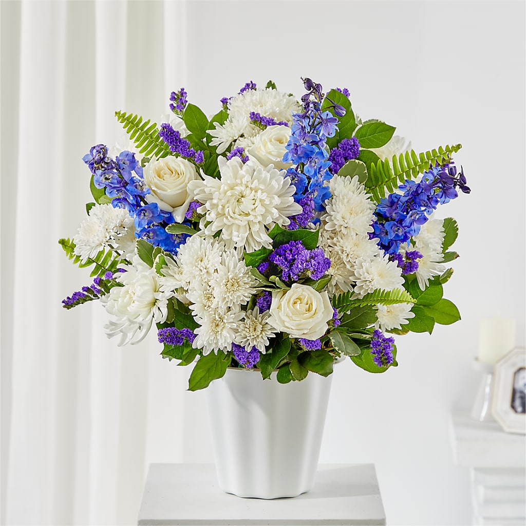 Hold Dear Tabletop Basket – South-east Flowers, Los Angeles CA