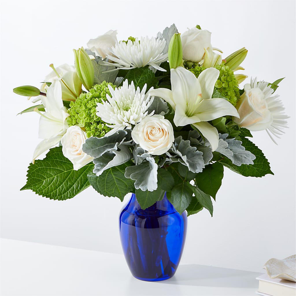 Snowy Dreams Bouquet – South-east Flowers, Los Angeles CA