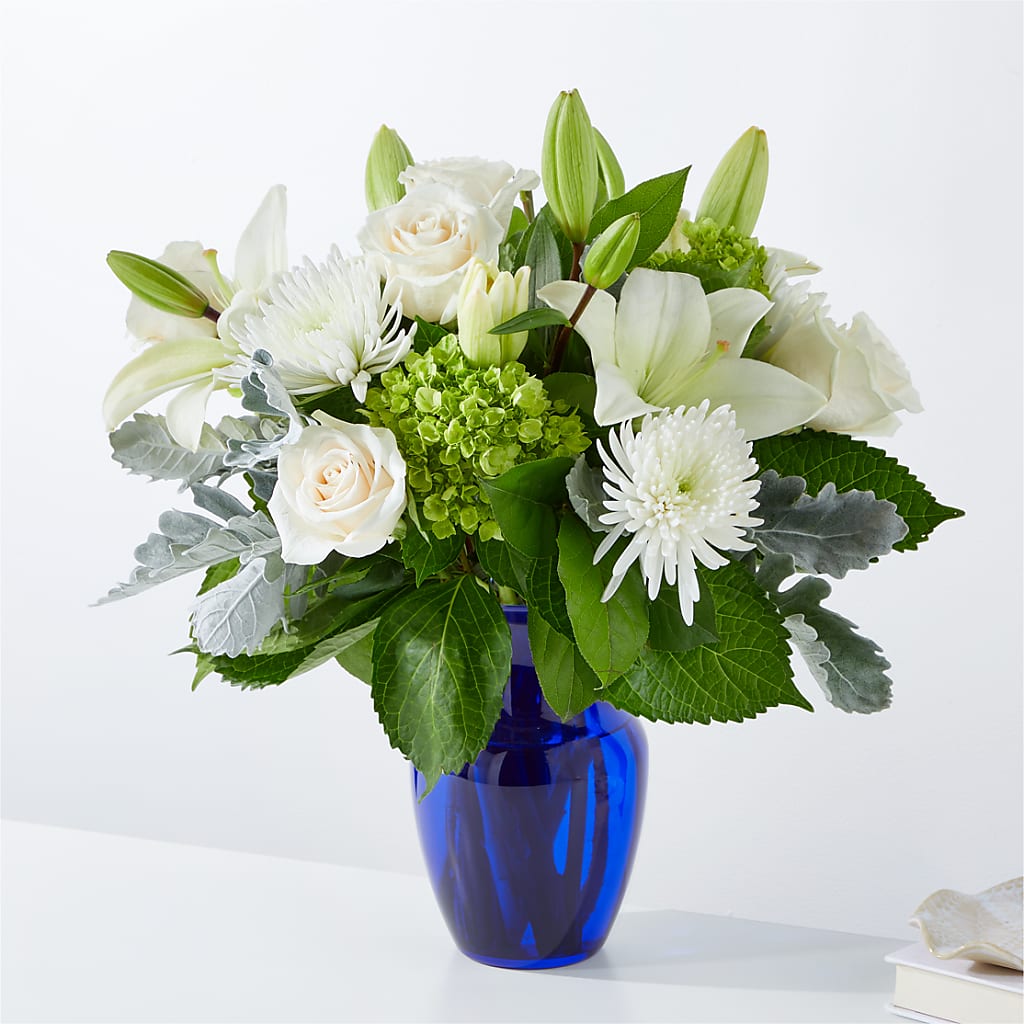 Snowy Dreams Bouquet – South-east Flowers, Los Angeles CA