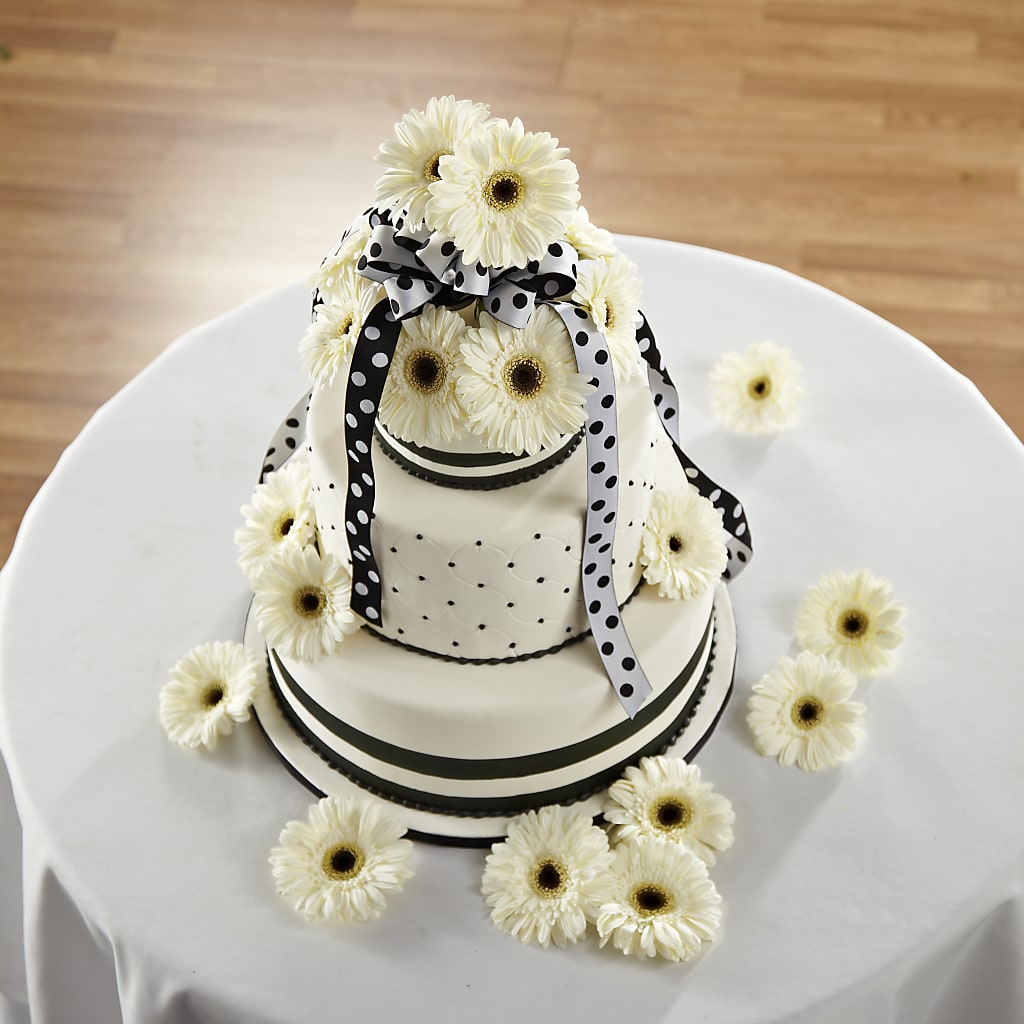 Simple Sophistication Cake Décor – South-east Flowers, Los Angeles CA