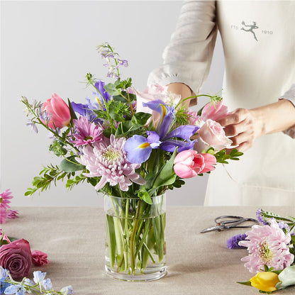 Pastel Tradition - A Florist Original –  South-east Flowers, Los Angeles CA