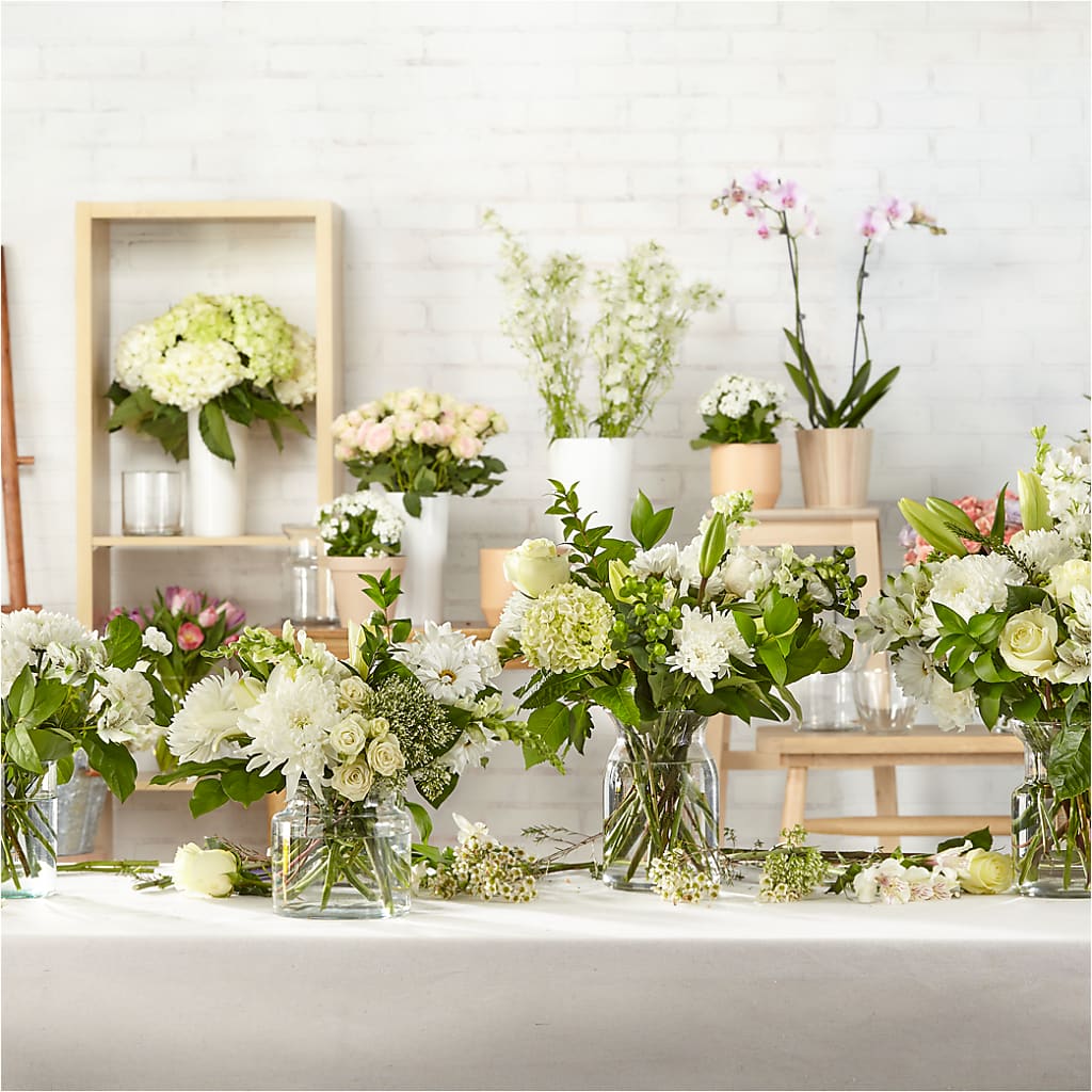 Classic Ivory – A Florist Original –  South-east Flowers, Los Angeles CA