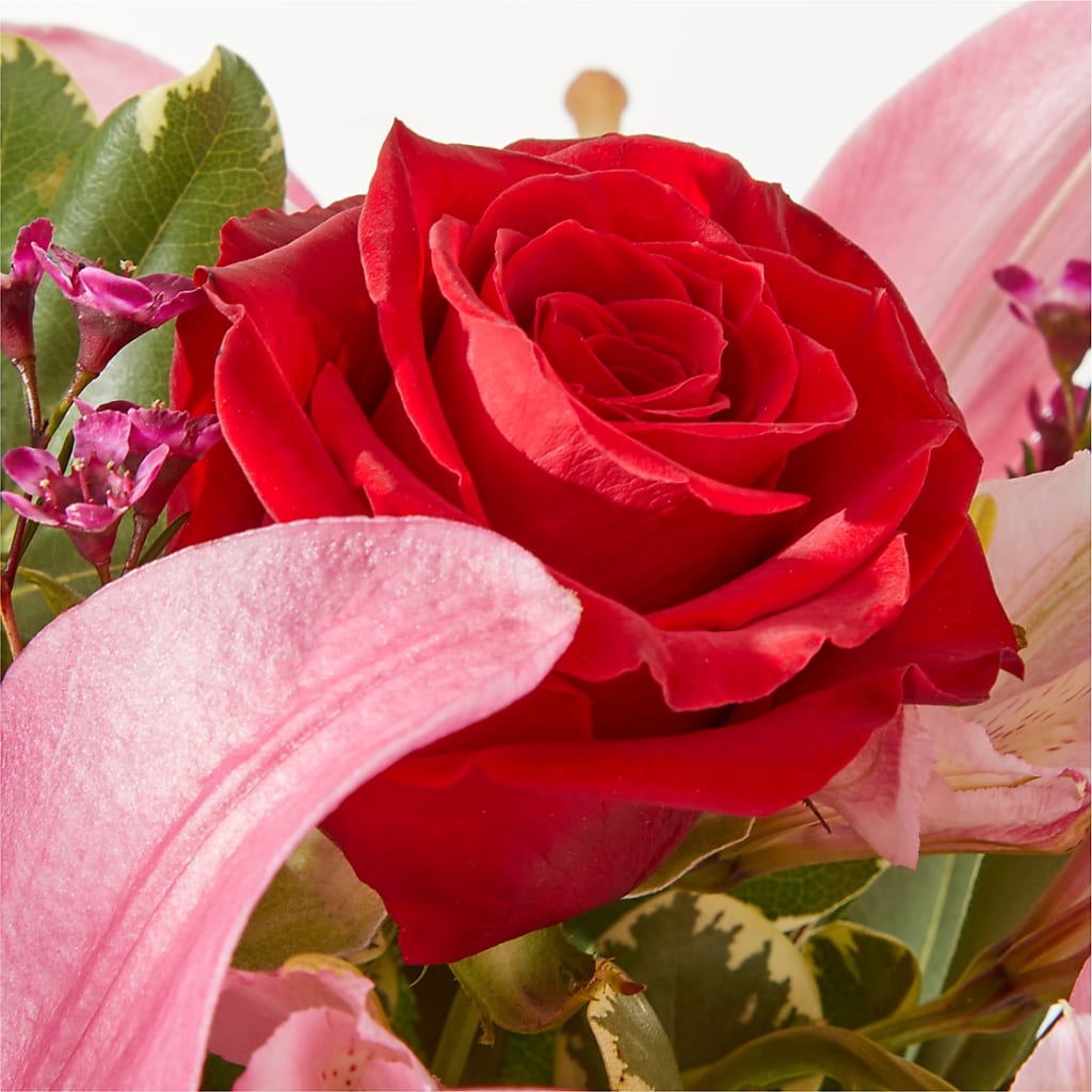 Lucky in Love Bouquet –  South-east Flowers, Los Angeles CA