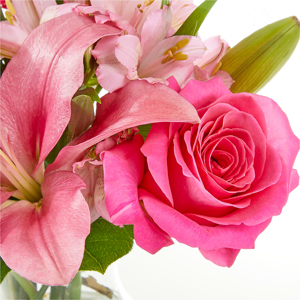 Lots of Love Bouquet –  South-east Flowers, Los Angeles CA