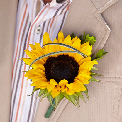 Free Spirit Boutonniere –  South-east Flowers, Los Angeles CA